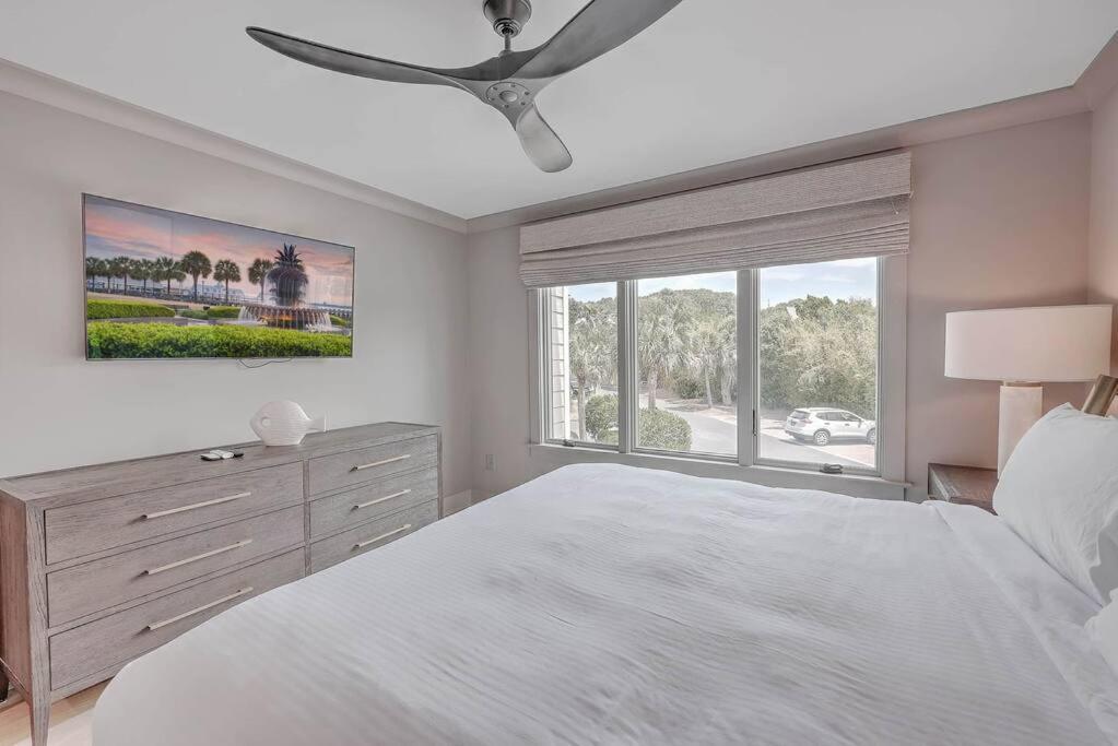 New Listing! Seagrove Villa 3A - Luxurious Ocean View! Isle of Palms Luaran gambar
